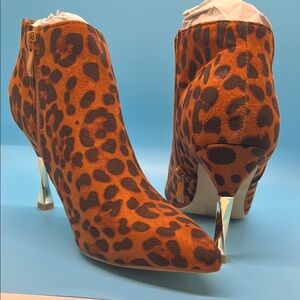 Allegra K Brown Leopard Heeled Boots